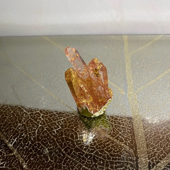 [❌]  Light pink crystal cluster with gold flakes inside 💖 - Picture 12 of 16